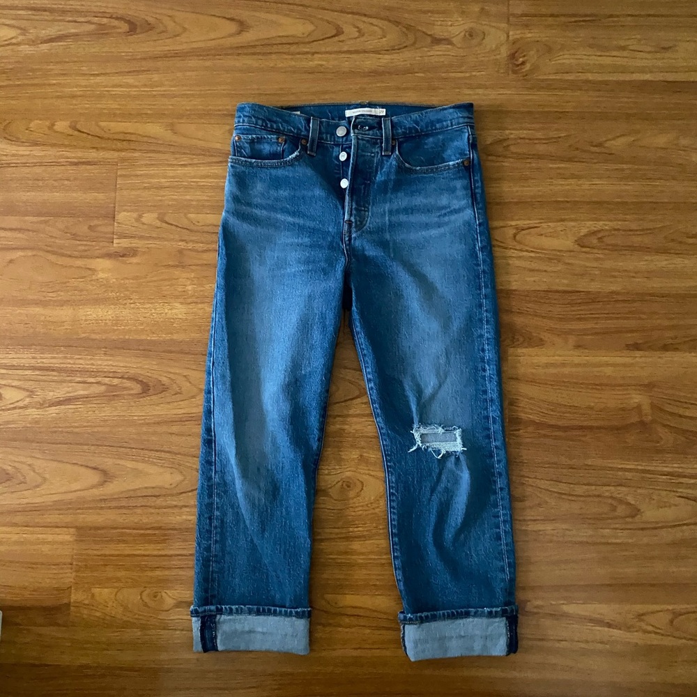 Aritzia Levi's Wedgie Straight Jean